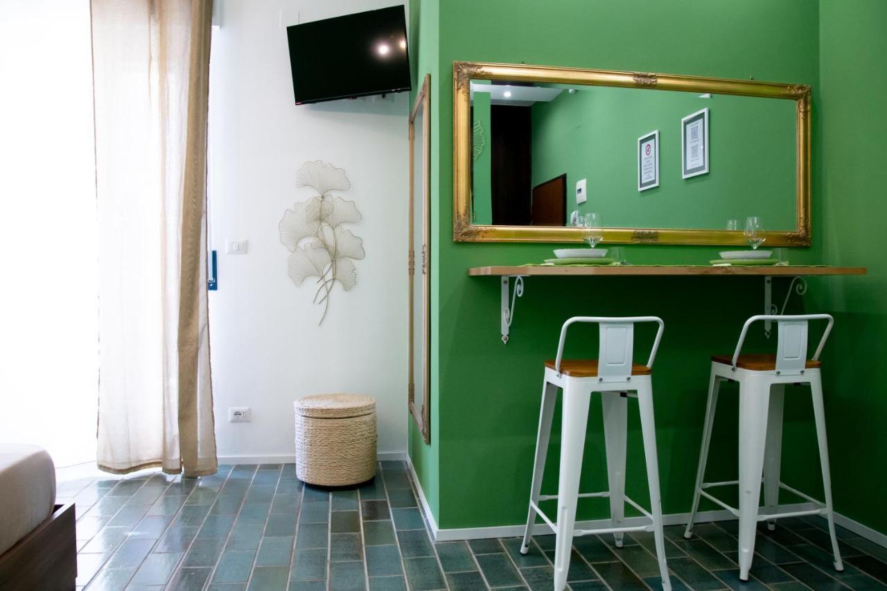 “here” Downtown Apartment *
